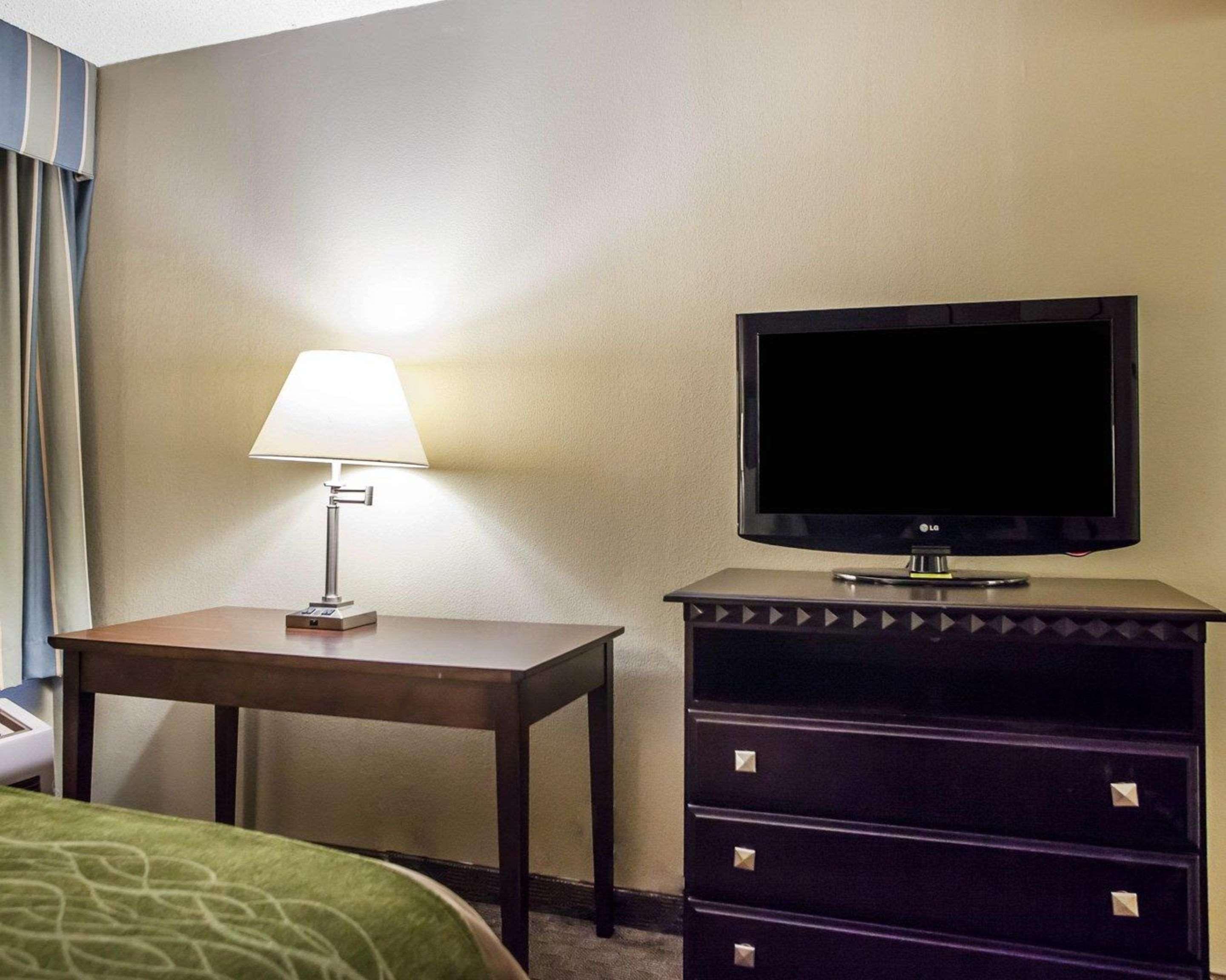 Comfort Inn Edison - New Brunswick Dış mekan fotoğraf