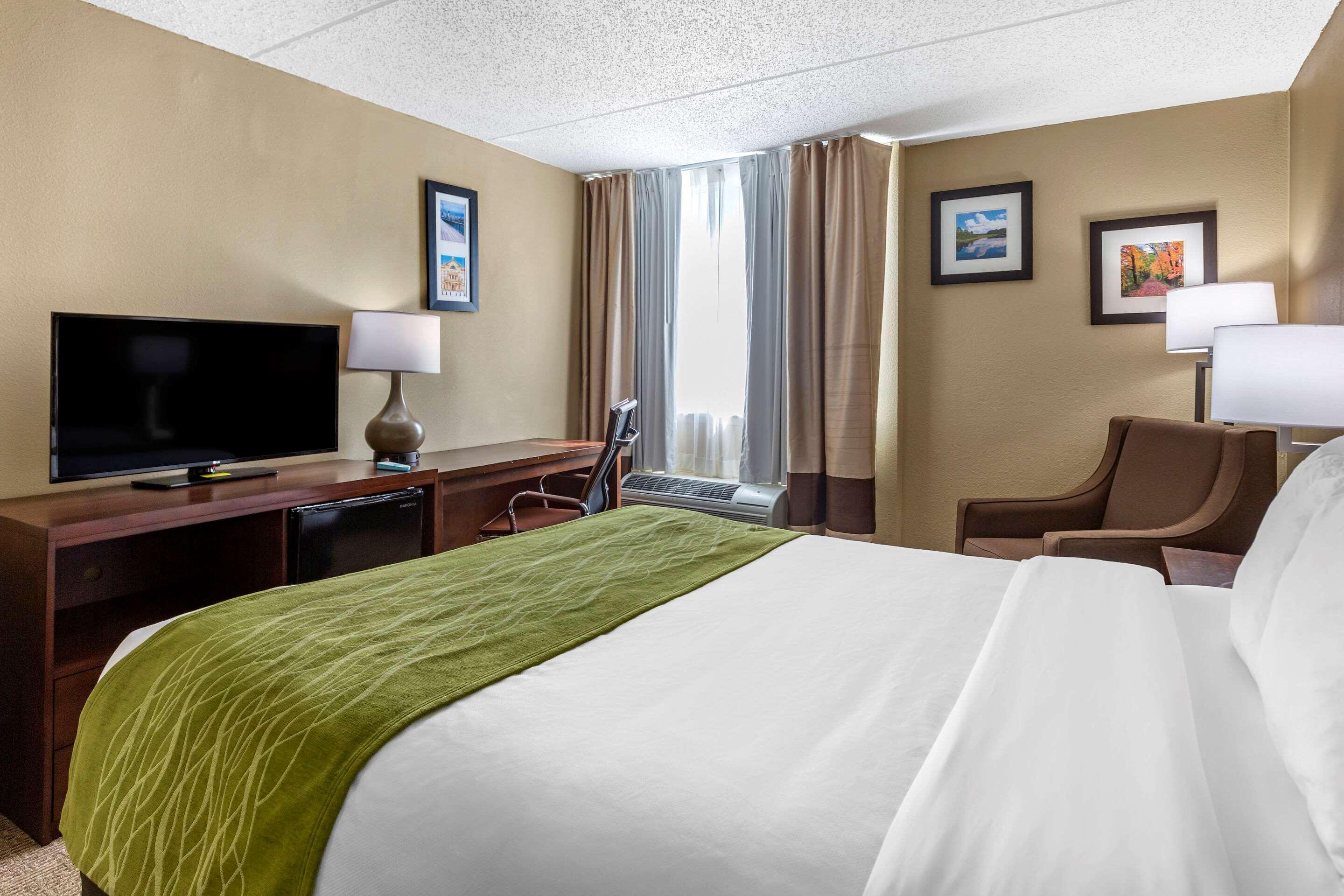Comfort Inn Edison - New Brunswick Dış mekan fotoğraf