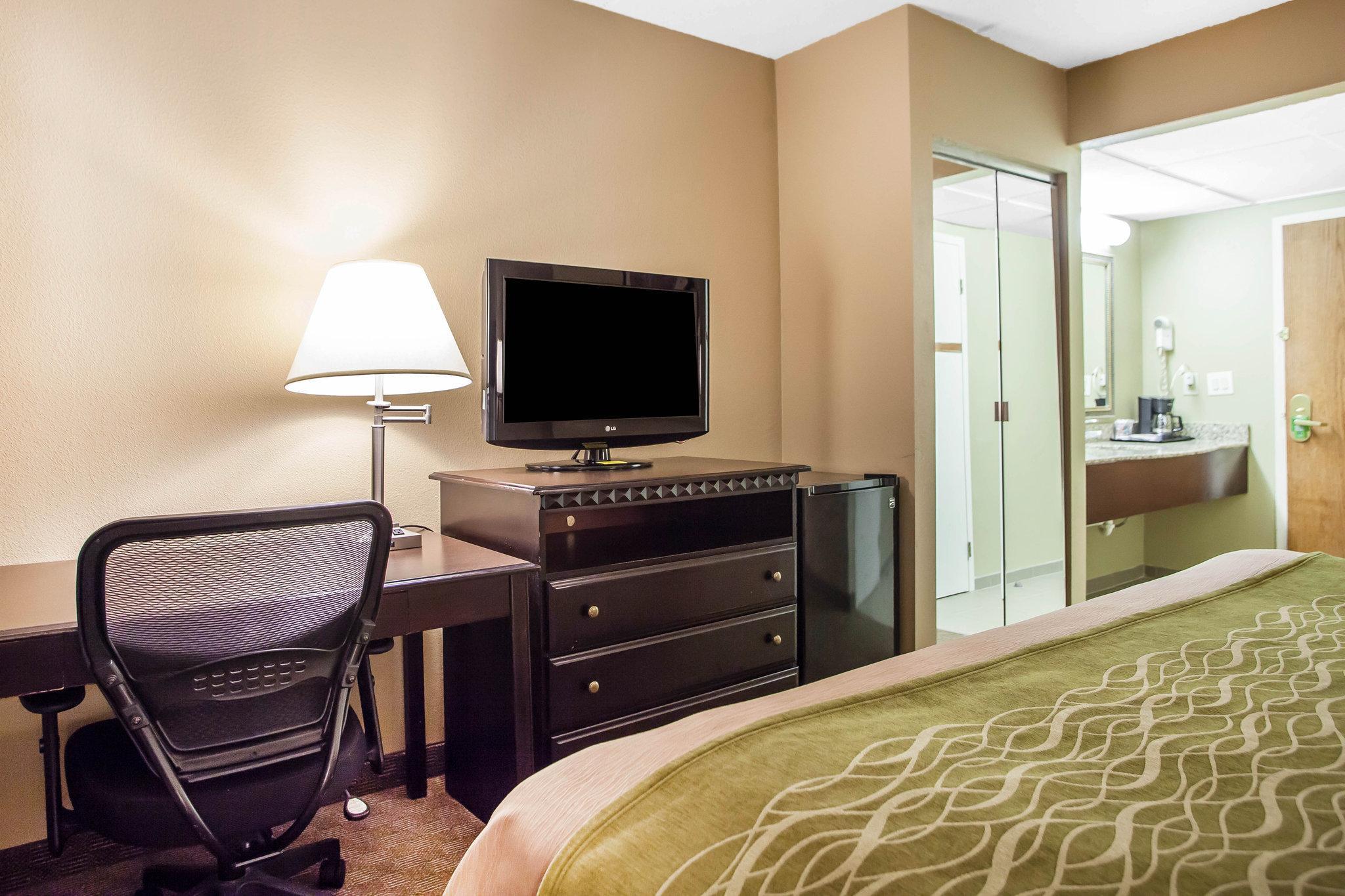 Comfort Inn Edison - New Brunswick Dış mekan fotoğraf