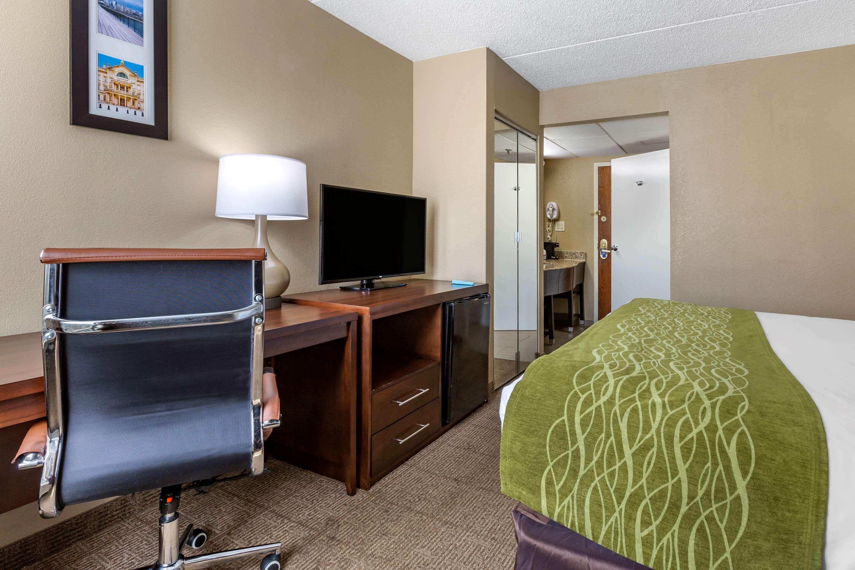Comfort Inn Edison - New Brunswick Dış mekan fotoğraf