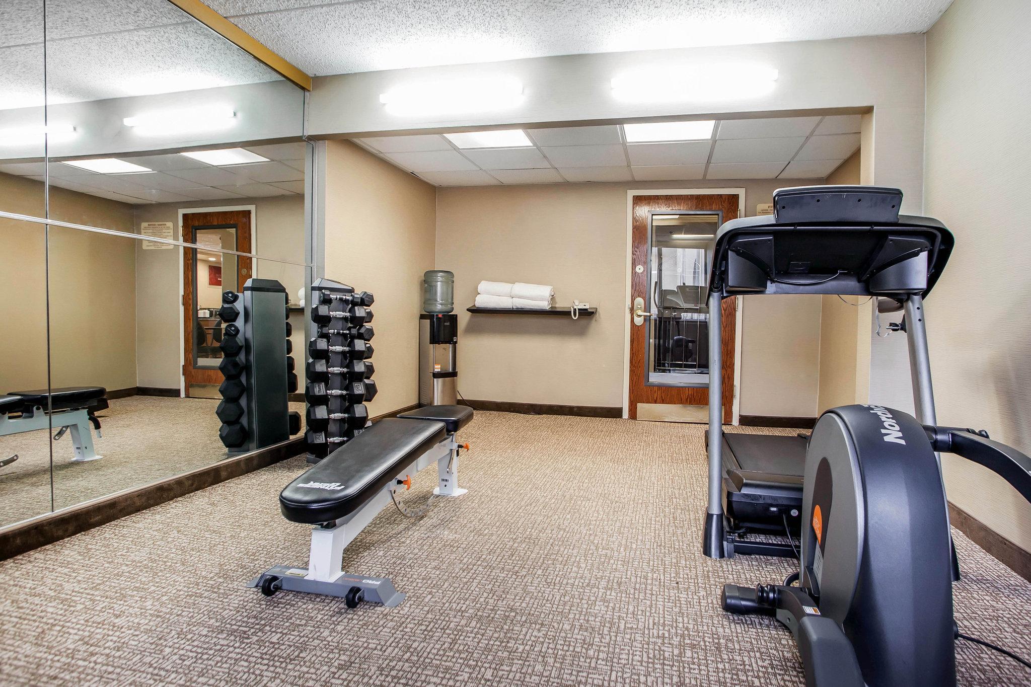 Comfort Inn Edison - New Brunswick Dış mekan fotoğraf